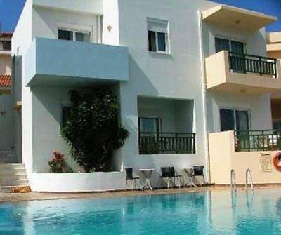 фото отеля Radamanthis Apartments Arkadi
