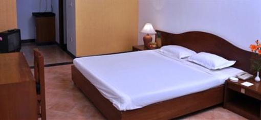 фото отеля Shikara Beach Resort