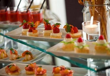 фото отеля Renaissance Wien Hotel
