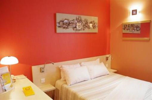 фото отеля P'tit Dej-HOTEL La Residence