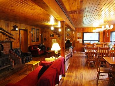 фото отеля Algonquin Eco-Lodge