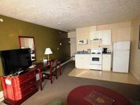 Econo Lodge Inn & Suites High Level