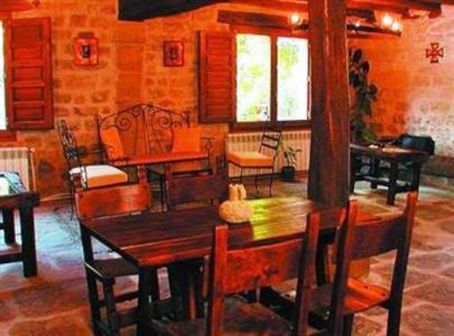 фото отеля Casa Rural Los Colmenares Cuzcurrita De Rio Tiron