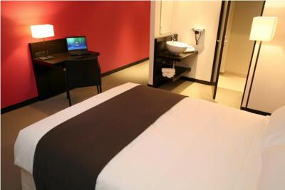 фото отеля Hotel Central Lyon Perache