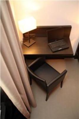 фото отеля Hotel Central Lyon Perache