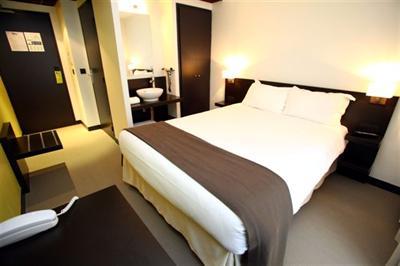 фото отеля Hotel Central Lyon Perache
