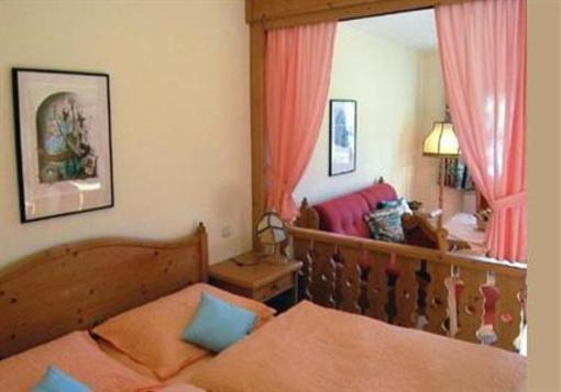 фото отеля Elfi Appartements Gosau