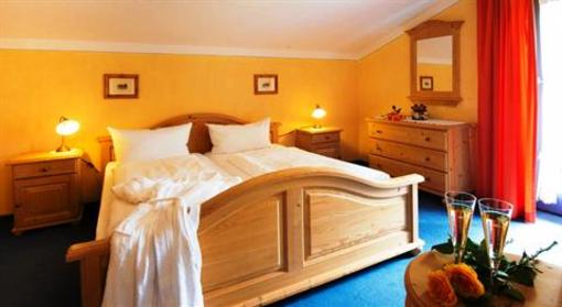 фото отеля Hotel Barenstuberl
