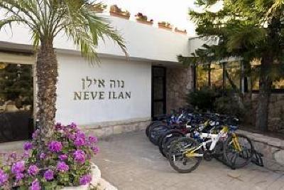 фото отеля Neve Ilan C Hotel