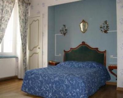 фото отеля Logis Hotel l'Arche de Noe