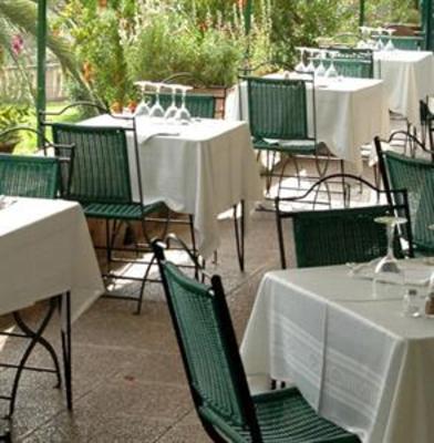 фото отеля Es Port Hotel