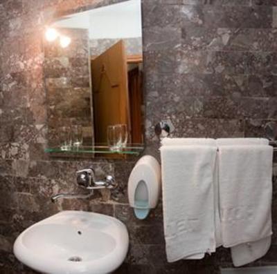 фото отеля Hotel Vrbak