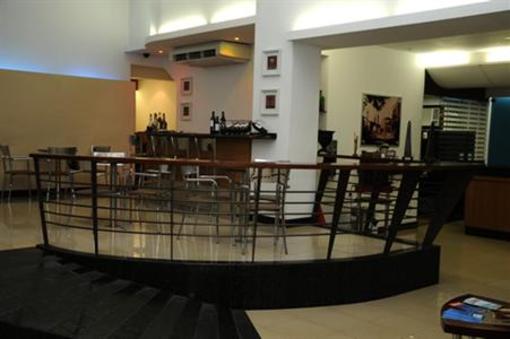 фото отеля Merco Plaza Hotel