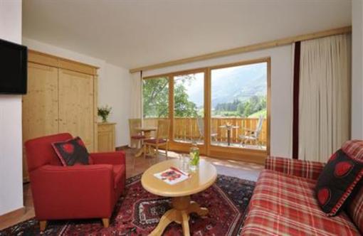 фото отеля Hotel Garni Partaneshof Merano