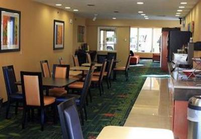 фото отеля Fairfield Inn Wichita East