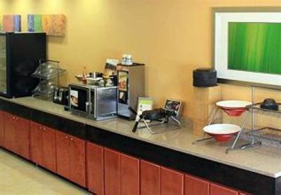 фото отеля Fairfield Inn Wichita East