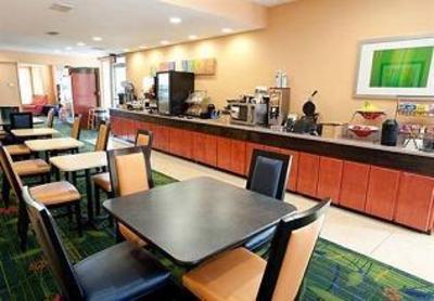 фото отеля Fairfield Inn Wichita East