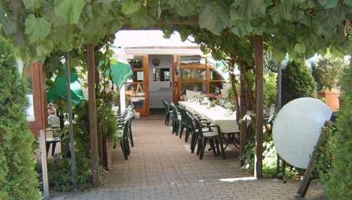 фото отеля Hotel-Gasthof Zur Rose