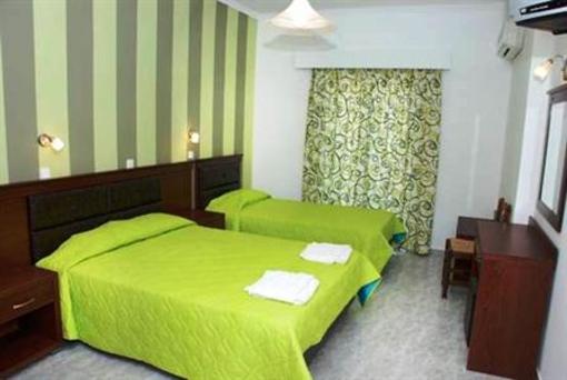 фото отеля Amoudi Studios Apartments Hotel