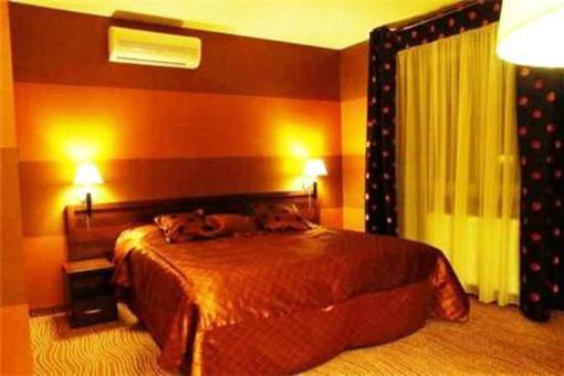 фото отеля Hotel Azalia Szarów