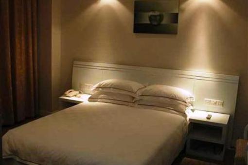 фото отеля Sunny Holiday Inn