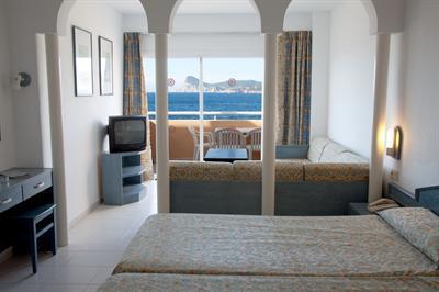 фото отеля Sirenis Seaview Country Club Apartments Ibiza