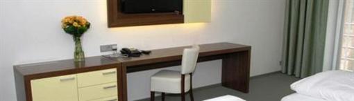 фото отеля Lesni Hotel Zlin