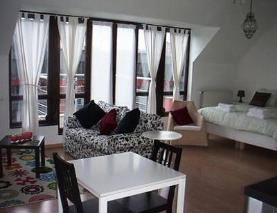 фото отеля Port de Flandre Apartments