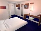 фото отеля Travelodge Twickenham