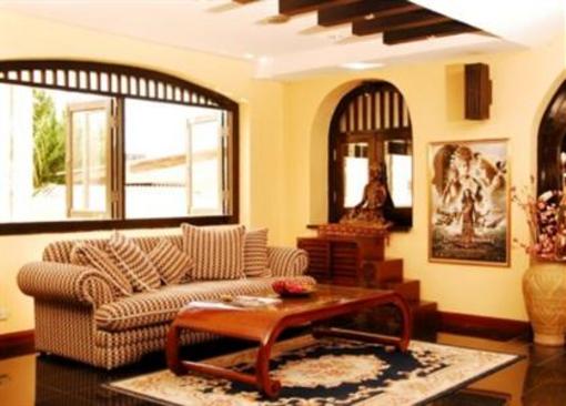 фото отеля J B Serviced Apartments