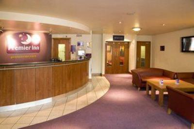 фото отеля Premier Inn Shepiston London
