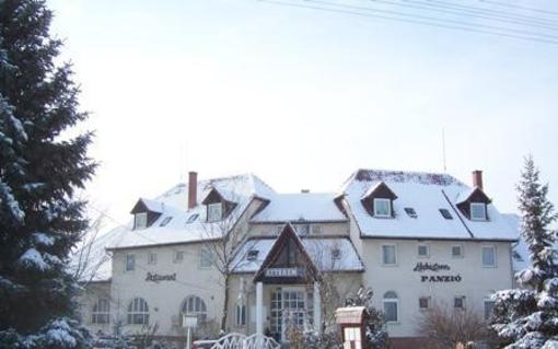 фото отеля Alabastrom Panzio Es Etterem