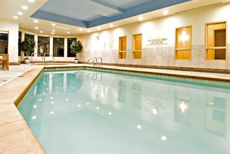 фото отеля Holiday Inn Express Hotel & Suites Riverport