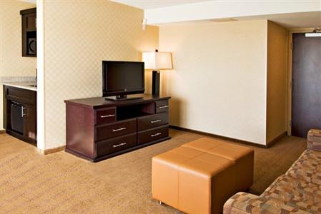 фото отеля Holiday Inn Express Hotel & Suites Riverport