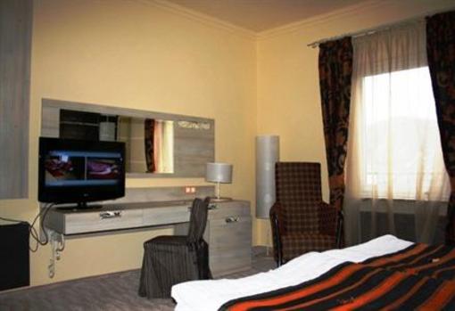 фото отеля Hotel Adler Winningen