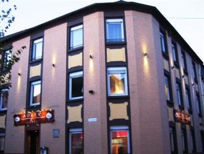 фото отеля Hotel Adler Winningen