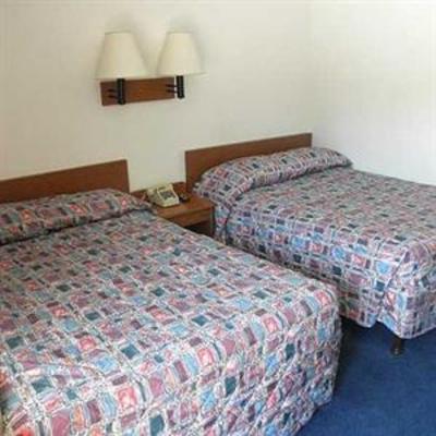 фото отеля Travel Inn Omaha