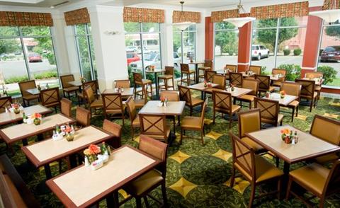 фото отеля Hilton Garden Inn Norwalk