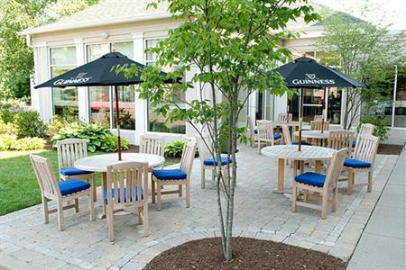 фото отеля Hilton Garden Inn Norwalk