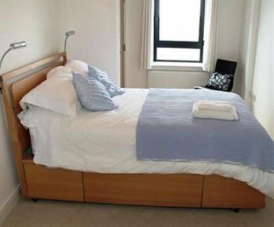 фото отеля Plymouth Serviced Apartment The Hoe