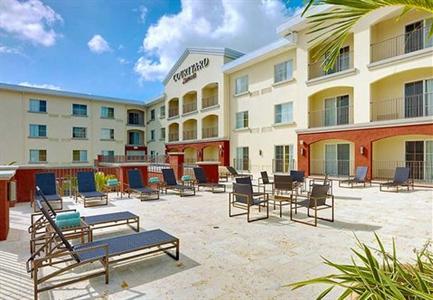 фото отеля Courtyard by Marriott Bridgetown