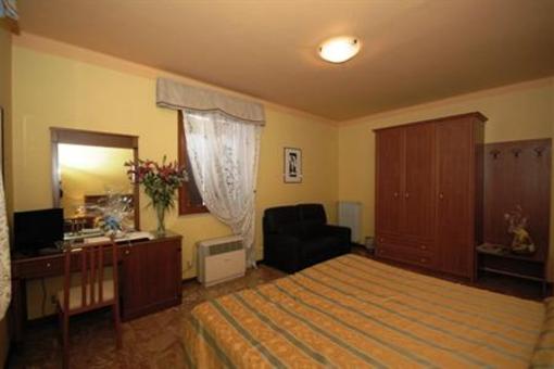 фото отеля Hotel Primarosa Salsomaggiore Terme