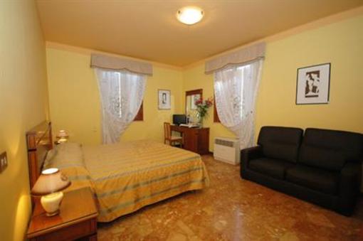фото отеля Hotel Primarosa Salsomaggiore Terme