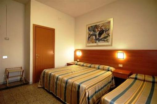 фото отеля Moderno Hotel Pisa