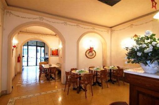 фото отеля Moderno Hotel Pisa