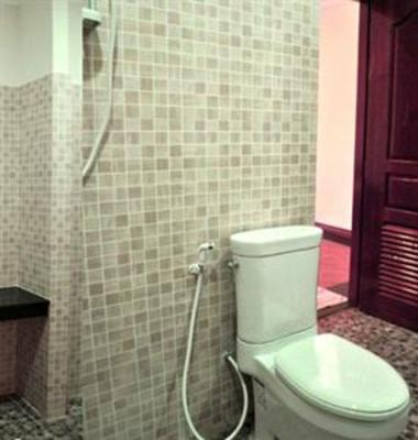 фото отеля Yanathyna Apartment