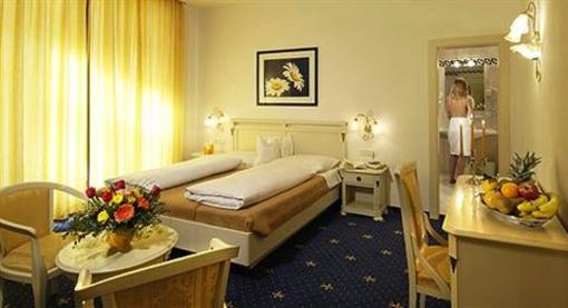 фото отеля Hotel Kastelruth