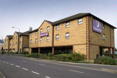фото отеля Premier Inn Romford Central London