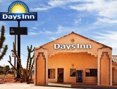 фото отеля Days Inn West