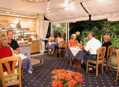 фото отеля Ambient Hotel Zum Schwan